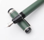 xixixiaozhu Metal Big Fountain Pen Set Medium Nib 0.7mm, Includes Ink Refill Converter, 5 Ink Cartridges & Gift Box (Medium Nib 0.7mm, Matte Green with Silvery Clip)