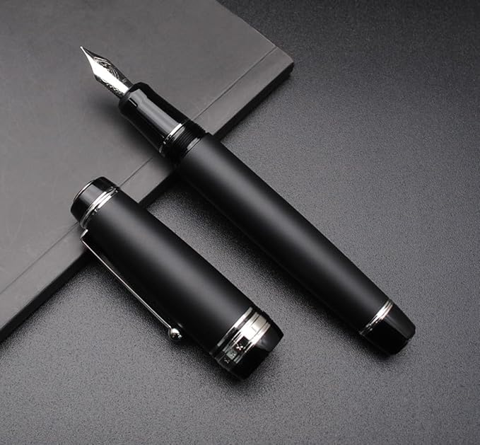 xixixiaozhu Metal Big Fountain Pen Set Medium Nib 0.7mm, Includes Ink Refill Converter, 5 Ink Cartridges & Gift Box (Medium Nib 0.7mm, Matte Black with Silvery Clip)
