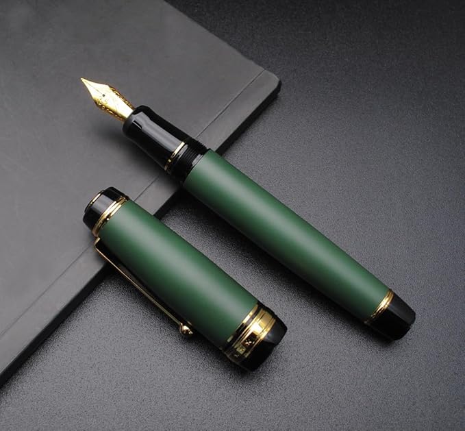 xixixiaozhu Metal Big Fountain Pen Set Medium Nib 0.7mm, Includes Ink Refill Converter, 5 Ink Cartridges & Gift Box (Medium Nib 0.7mm, Matte Green)