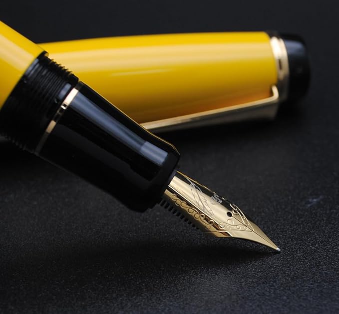 xixixiaozhu Metal Big Fountain Pen Set Medium Nib 0.7mm, Includes Ink Refill Converter, 5 Ink Cartridges & Gift Box (Medium Nib 0.7mm, Yellow)