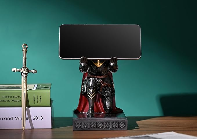 HDMbigmi King's Guard Leader Cloak Warrior Knight Pen Holder Mobile Phone Stand, Ornament Knight Statue, Pen Stand Paperweight for Office and Home (Iron)