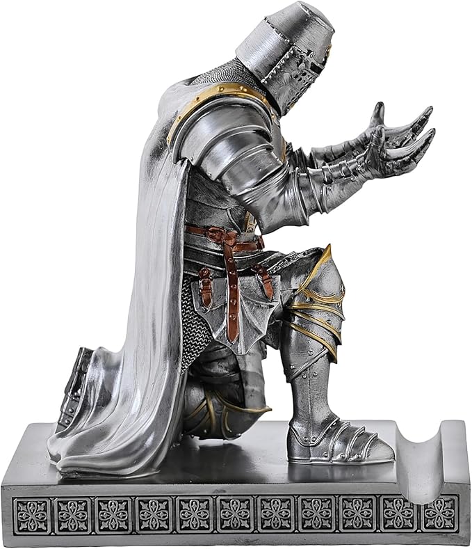 NCQIXIAO Medieval Templar Vanguard Officer Knight Pen Holder Pen Stand Desk Organizers and Accessories Resin Mobile Phone Stand as Gift for Office and Home Desk Organizer (Silver)