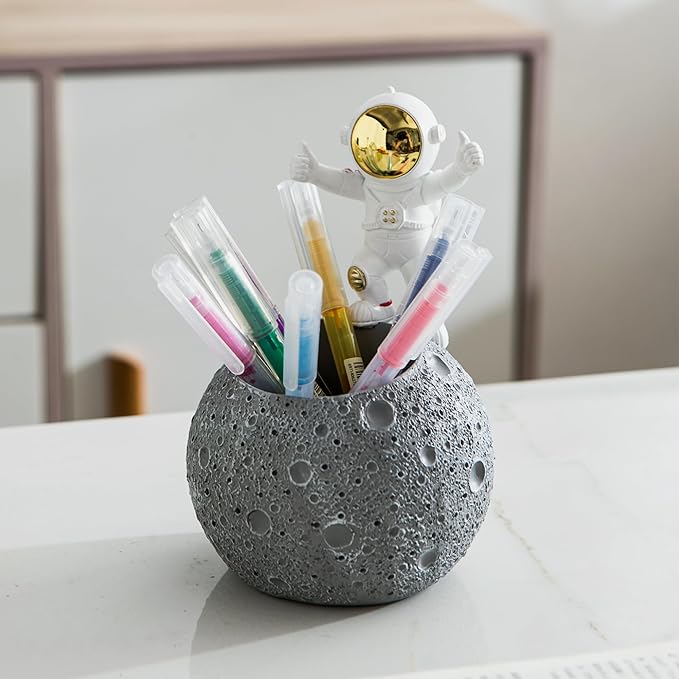 Kimdio Pen Holder, Astronaut Stand for Desk Pencil Holder, Resin Desk Moon Organizer Decorative Accessories Ideal Gift for Office, Classroom, Home - Grey