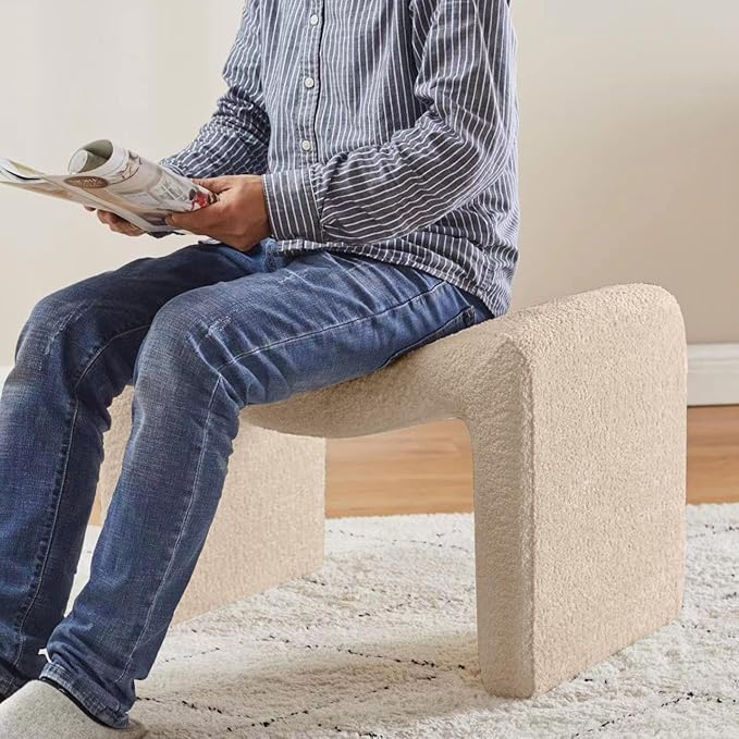 VANOMi Small Footstool Ottoman, Multi-Functional Modern Foot Stool, Sofa Footrest Extra Seating for Living Room, Entryway, Hallways and Bedrooms, Small, Camel