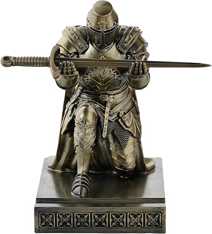 NCQIXIAO Medieval Templar Vanguard Officer Knight Pen Holder Pen Stand Desk Organizers and Accessories Resin Mobile Phone Stand as Gift for Office and Home Desk Organizer (Bronze)