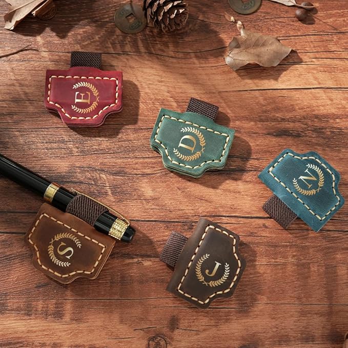 Personalized Mark Bookmark with Pen Holder, Leather Magnetic Book Marker 26 Letters,Custom Initials Page Marks, Gifts for Book Lovers Readers Men Women (Purple, H)