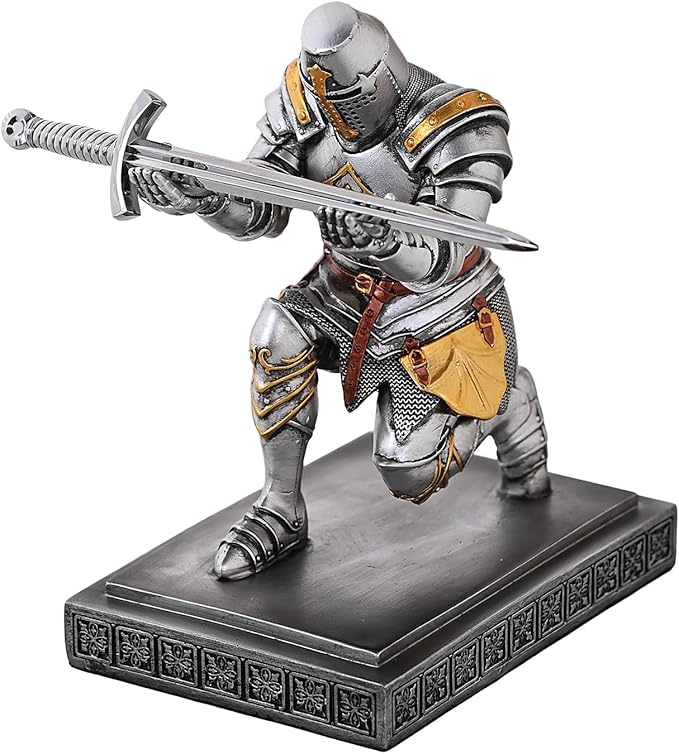 NCQIXIAO Templar Vanguard Soldier Pen Holder Pencil Stand Desk Organizers and Accessories as Gift for Medieval Warrior Enthusiast (Silver)