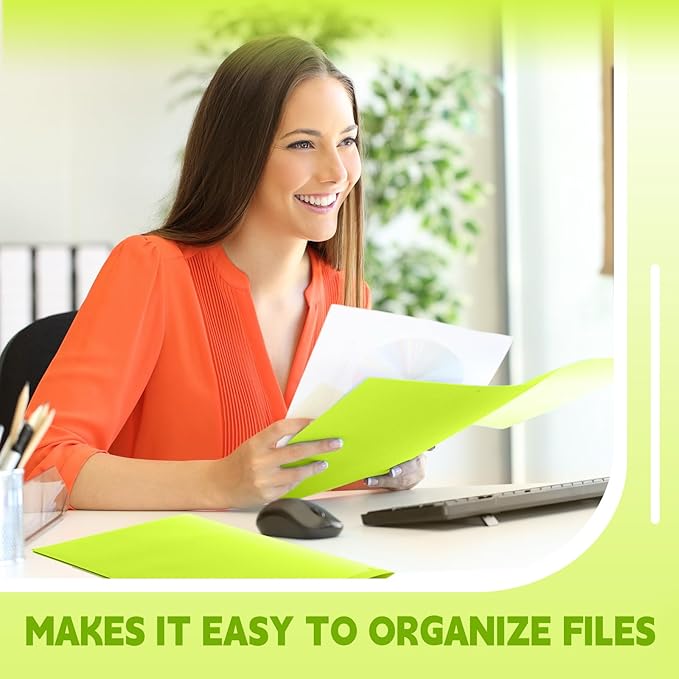 Henoyso 18 Pcs Plastic Folders with Clear Front Pockets Heavy Duty File Folders with 2 Pockets and Card Slot for Student Communication School Office Presentation Report (Fluorescent Green)