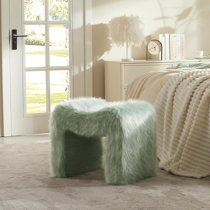ZYKZYK Modern Vanity Stool Ottoman, Backless Faux Fur Small Footstool for Makeup Room, Living Room, Bedroom, Entryway Portable and Comfortable Seating (Single Piece) Green