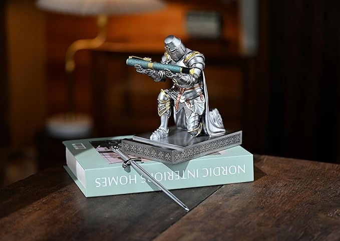 NCQIXIAO Medieval Templar Vanguard Officer Knight Pen Holder Pen Stand Desk Organizers and Accessories Resin Mobile Phone Stand as Gift for Office and Home Desk Organizer (Silver)