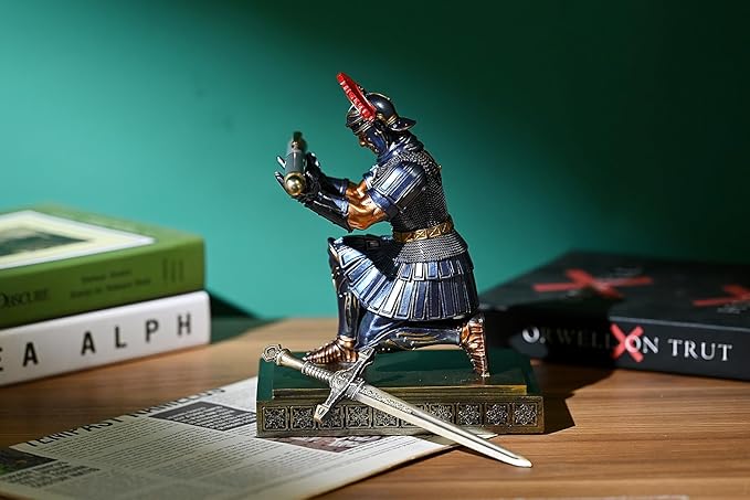 HDMbigmi Roman Legion Soldier Knight Pen Holder Pen Stand Desk Organizers and Accessories for Office and Home(Blue)