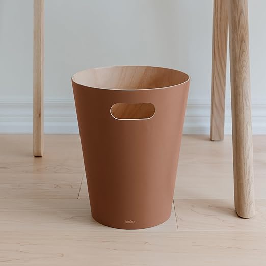 Umbra Woodrow Trash Can 2-Gallon (7.5 L) Capacity, Sierra