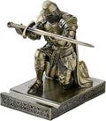NCQIXIAO Medieval Templar Vanguard Officer Knight Pen Holder Pen Stand Desk Organizers and Accessories Resin Mobile Phone Stand as Gift for Office and Home Desk Organizer (Bronze)