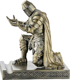 NCQIXIAO Medieval Templar Vanguard Officer Knight Pen Holder Pen Stand Desk Organizers and Accessories Resin Mobile Phone Stand as Gift for Office and Home Desk Organizer (Bronze)