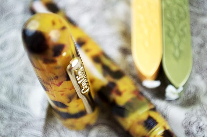 Conklin All American Fountain Pen in Tortoiseshell – Broad Nib, Vintage Design & Superior Craftsmanship – Ideal Gift for Professionals & Pen Enthusiasts