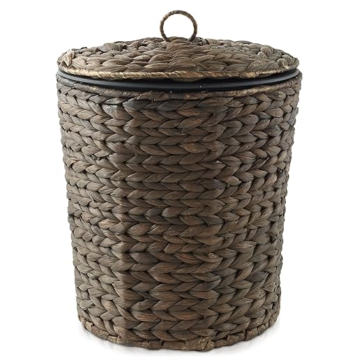 Casafield Water Hyacinth Trash Can with Lid and Liner - Espresso, Woven Waste Basket for Bathroom, Bedroom, Laundry Room, Home Office