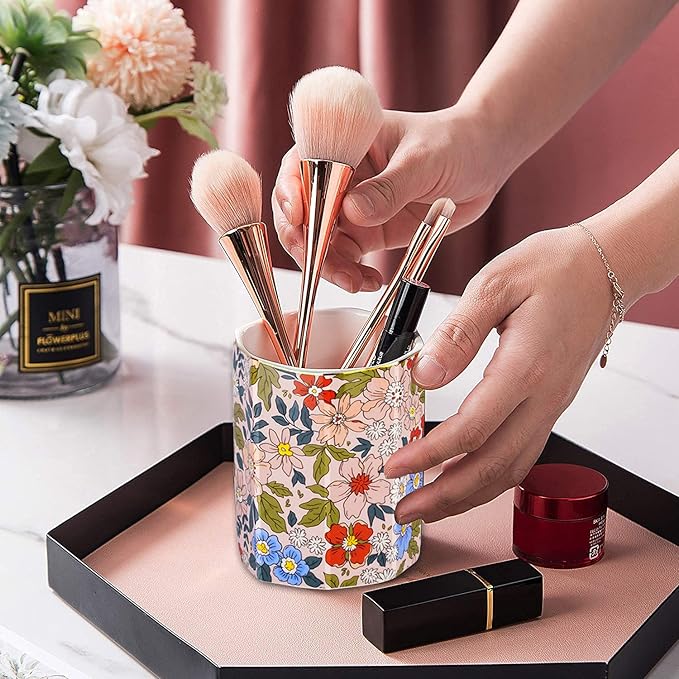 Jwest Pen Holder, Makeup Brush Holder Ceramic Shiny Gold Vintage Floral Flowers Pattern Pencil Cup for Girls Kids Women Durable Stand Desk Organizer Storage Gift for Office, Classroom, Home Pink